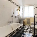Apartment Casa Nella, With 2 Bedrooms, Rom