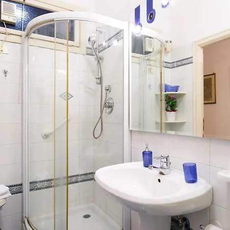 Casa Nella, With 2 Bedrooms, アパート *