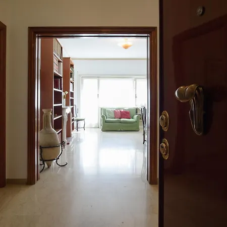 Apartman Casa Nella, With 2 Bedrooms, Róma