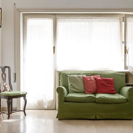 Casa Nella, With 2 Bedrooms, Róma