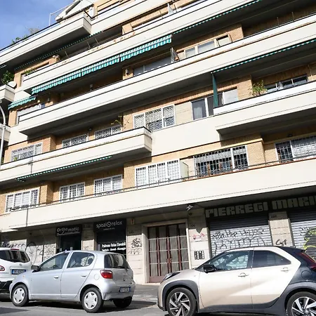 Casa Nella, With 2 Bedrooms, Rome
