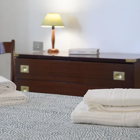 Casa Nella, With 2 Bedrooms, * Rome